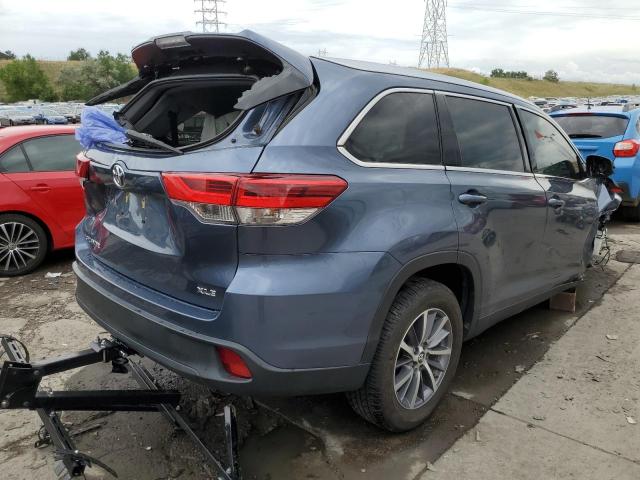 Photo 4 from auction – 2019 TOYOTA HIGHLANDER with VIN 5TDKZRFH9KS296944