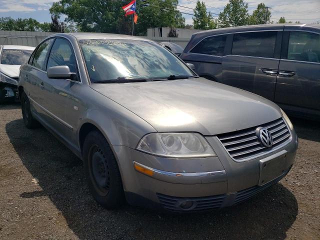 VOLKSWAGEN PASSAT GLS 2001 with VIN WVWPD63B01P200470 - Photo from auction