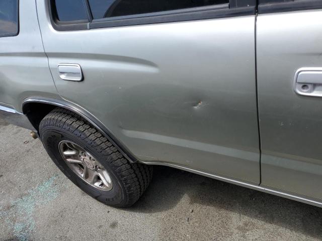 Photo 9 from auction – 2002 TOYOTA 4RUNNER SR with VIN JT3GN86R620225292