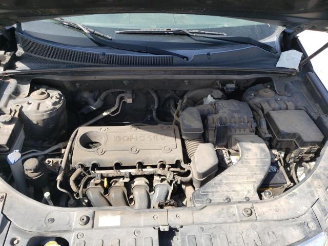 Photo 7 from auction – 2011 KIA SORENTO with VIN 5XYKT3A10BG174222