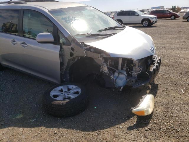 Photo 9 from auction – 2011 TOYOTA SIENNA LE with VIN 5TDKK3DC8BS065980