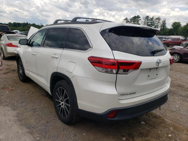 Photo 3 from auction – 2017 TOYOTA HIGHLANDER with VIN 5TDKZRFH8HS513294