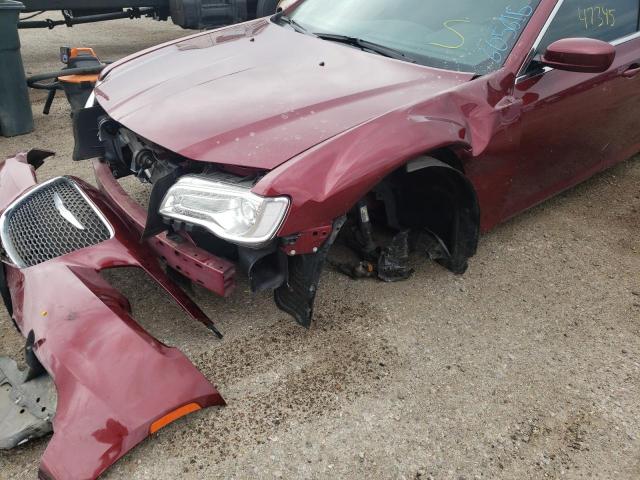 Photo 9 from auction – 2017 CHRYSLER 300 LIMITE with VIN 2C3CCAAG1HH605615