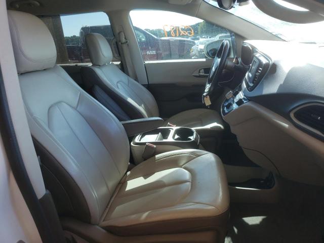 Photo 5 from auction – 2017 CHRYSLER PACIFICA T with VIN 2C4RC1BG8HR758975