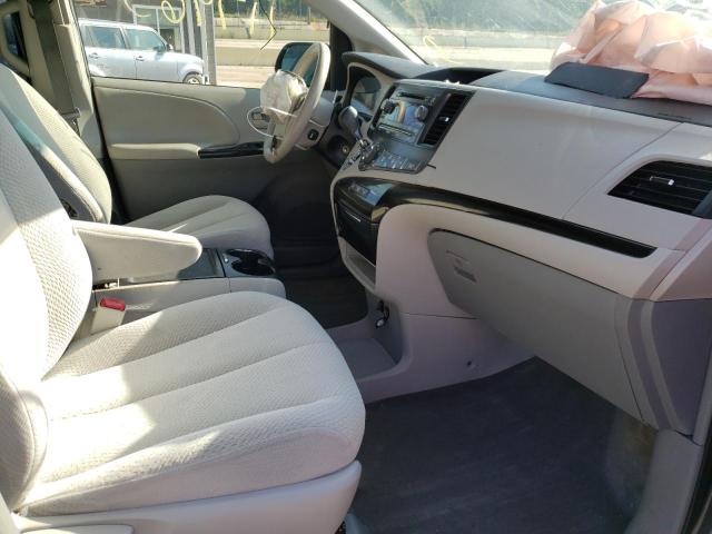 Photo 5 from auction – 2013 TOYOTA SIENNA LE with VIN 5TDKK3DC5DS384062