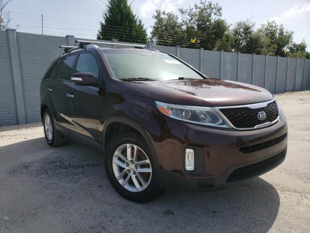 KIA SORENTO LX 2015 with VIN 5XYKT4A67FG596785 - Photo from auction