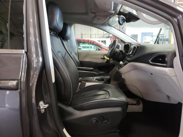 Photo 5 from auction – 2017 CHRYSLER PACIFICA L with VIN 2C4RC1GG7HR650677