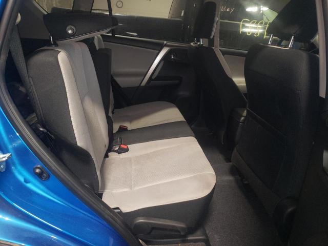 Photo 6 from auction – 2017 TOYOTA RAV4 XLE with VIN JTMRFREVXHJ137256