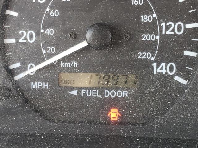 Photo 8 from auction – 2001 TOYOTA CAMRY with VIN JT2BG22K310570020
