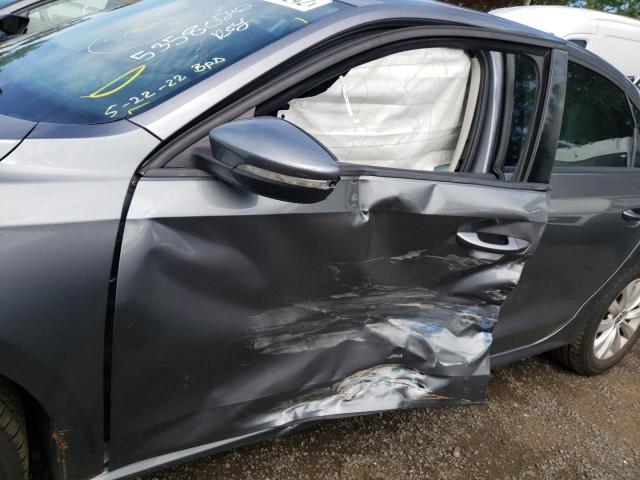 Photo 9 from auction – 2012 VOLKSWAGEN PASSAT S with VIN 1VWAP7A31CC015561