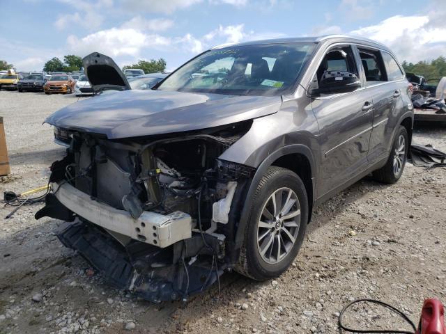 Photo 2 from auction – 2019 TOYOTA HIGHLANDER with VIN 5TDJZRFH4KS933234