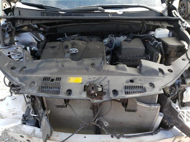Photo 7 from auction – 2019 TOYOTA HIGHLANDER with VIN 5TDJZRFH4KS933234
