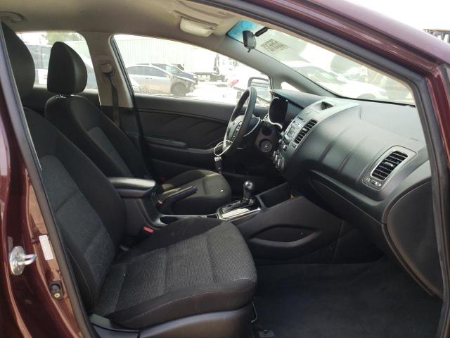 Photo 5 from auction – 2017 KIA FORTE LX with VIN 3KPFK4A7XHE063794