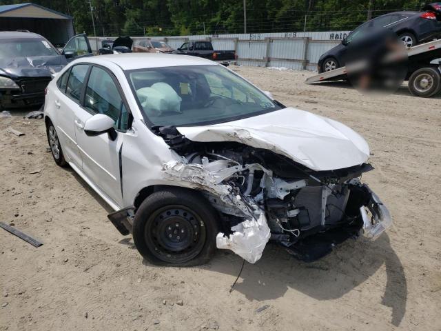 TOYOTA COROLLA LE 2022 with VIN 5YFEPMAE0NP294600 - Photo from auction