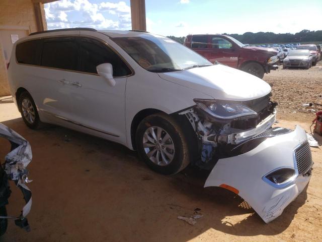 CHRYSLER PACIFICA T 2017 with VIN 2C4RC1BG8HR758975 - Photo from auction