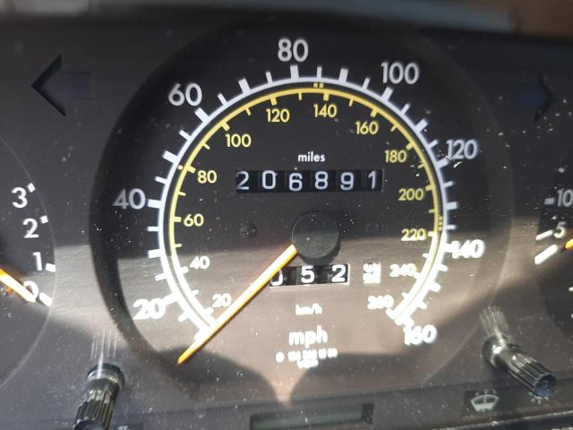 Photo 8 from auction – 1994 MERCEDES-BENZ E 420 with VIN WDBEA34E6RC102102