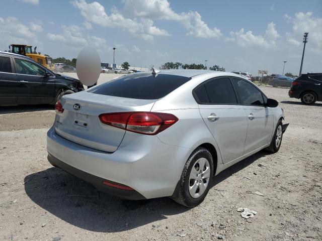 Photo 4 from auction – 2017 KIA FORTE LX with VIN 3KPFK4A74HE121009