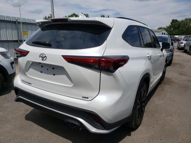 Photo 4 from auction – 2022 TOYOTA HIGHLANDER with VIN 5TDLZRAH7NS095429
