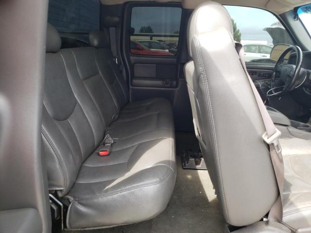 Photo 6 from auction – 2004 CHEVROLET SILVERADO with VIN 2GCEK19N641129830