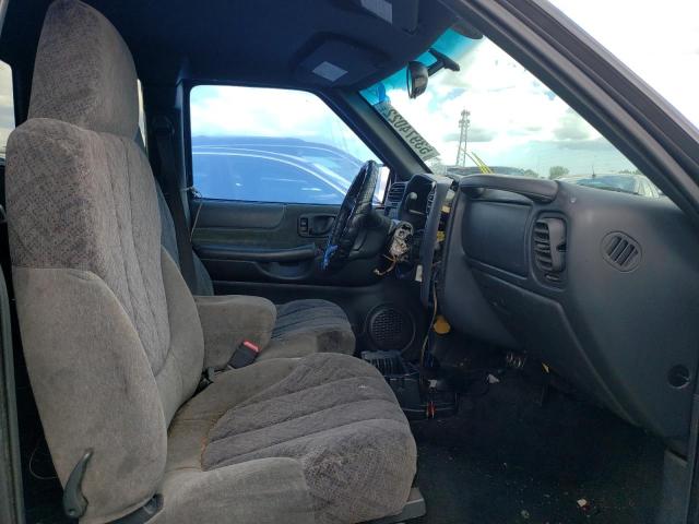 Photo 5 from auction – 2002 GMC SONOMA with VIN 1GTDT19W728193516