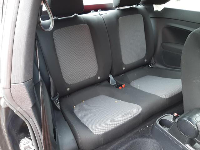 Photo 6 from auction – 2019 VOLKSWAGEN BEETLE S with VIN 3VWFD7AT7KM706587