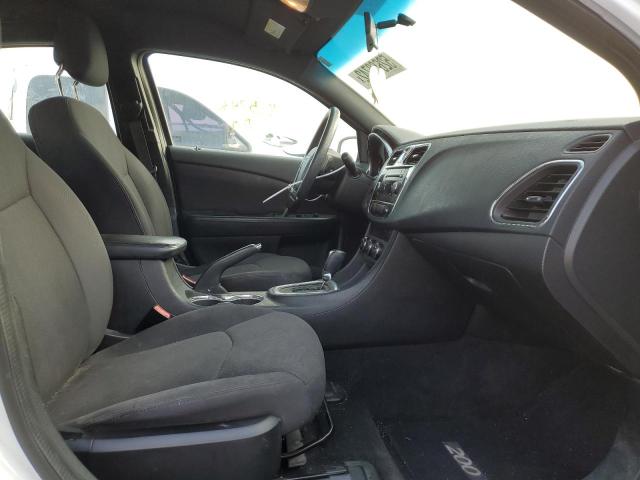 Фото 5 с аукциона – 2012 CHRYSLER 200 LX с VIN 1C3CCBAB5CN276119