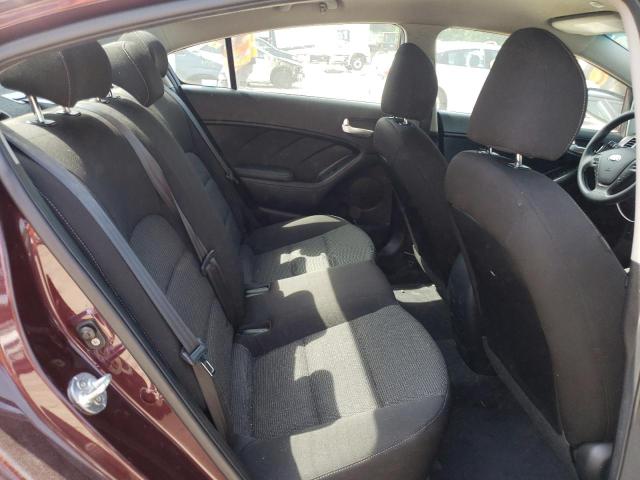 Photo 6 from auction – 2017 KIA FORTE LX with VIN 3KPFK4A7XHE063794