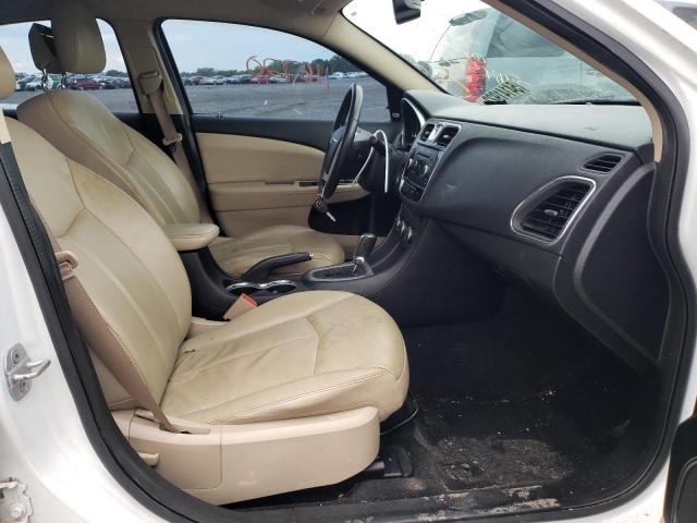 Photo 5 from auction – 2013 CHRYSLER 200 LIMITE with VIN 1C3CCBCG9DN555437