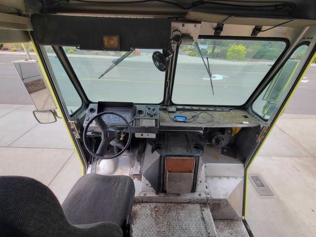 صورة رقم 9 من المزاد - 1996 GMC FORWARD CO مع VIN 1GDKP32R4T3500596