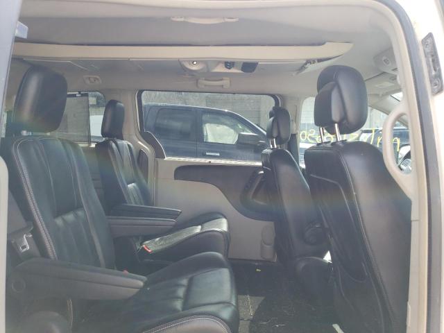 Photo 6 from auction – 2012 CHRYSLER TOWN & COU with VIN 2C4RC1CG4CR315018