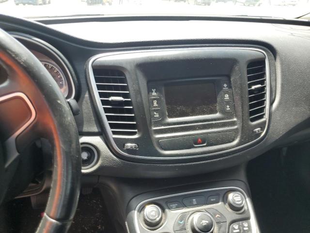 Photo 9 from auction – 2015 CHRYSLER 200 LIMITE with VIN 1C3CCCAB8FN704999