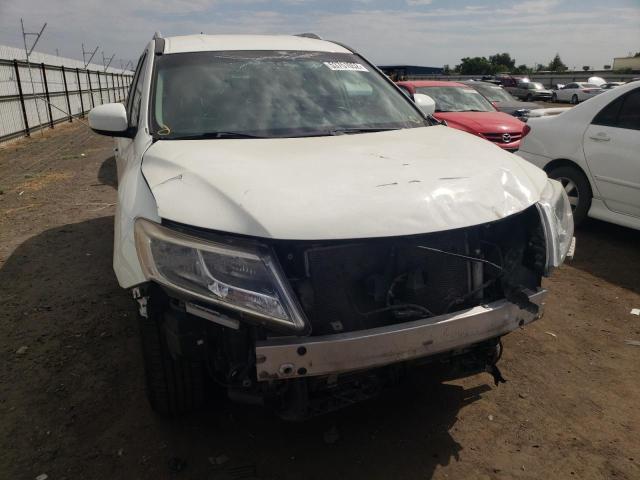Photo 9 from auction – 2016 NISSAN PATHFINDER with VIN 5N1AR2MN4GC619121