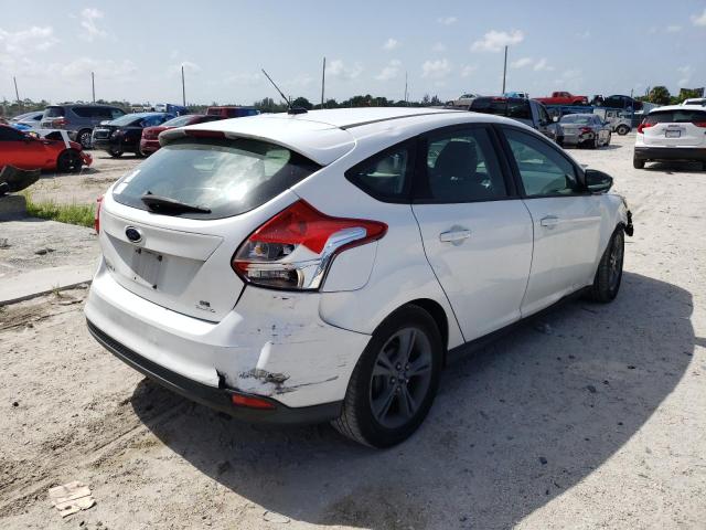 Zdjęcie 4 z aukcji – 2014 FORD FOCUS SE z VIN 1FADP3K27EL157310