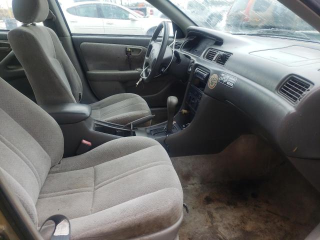 Photo 5 from auction – 2000 TOYOTA CAMRY CE with VIN 4T1BG22K8YU682141