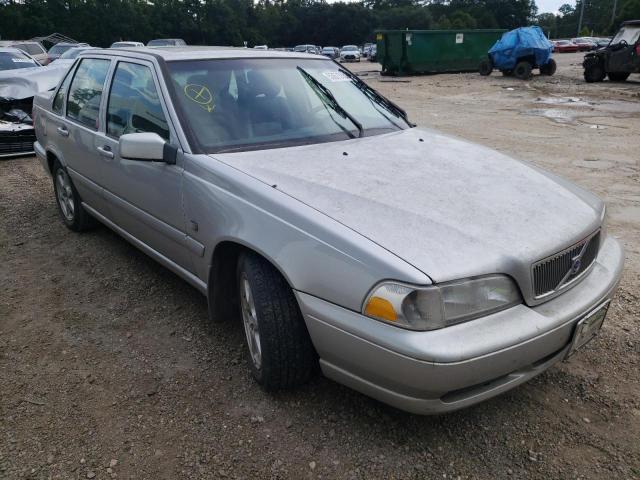 VOLVO S70 BASE 2000 with VIN YV1LS61J7Y2656966 - Photo from auction