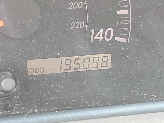 Photo 8 from auction – 2005 TOYOTA CAMRY LE with VIN 4T1BE32K35U633601
