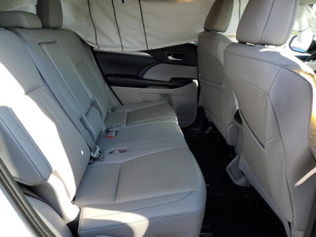 Photo 6 from auction – 2019 TOYOTA HIGHLANDER with VIN 5TDKZRFH2KS352075