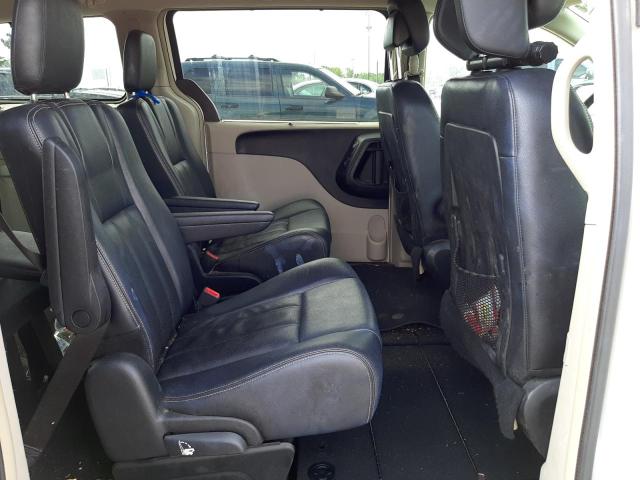 Photo 6 from auction – 2013 CHRYSLER TOWN & COU with VIN 2C4RC1CG3DR531654