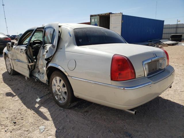 Photo 3 from auction – 2004 LINCOLN TOWN CAR U with VIN 1LNHM83W54Y683273