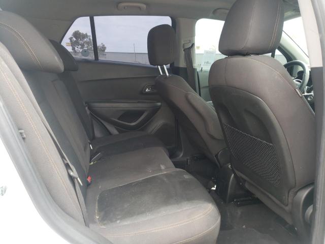 Photo 6 from auction – 2017 CHEVROLET TRAX LS with VIN KL7CJKSB2HB227188