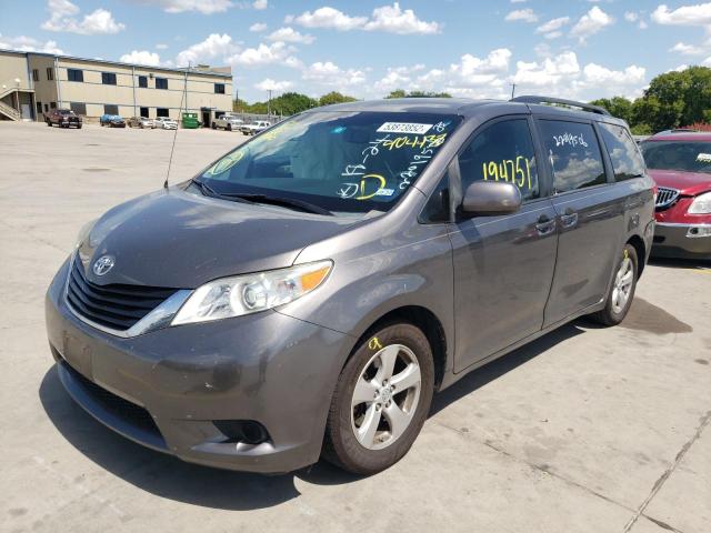 Photo 2 from auction – 2013 TOYOTA SIENNA LE with VIN 5TDKK3DC4DS404432