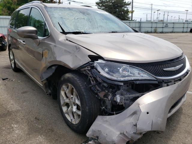 CHRYSLER PACIFICA T 2017 with VIN 2C4RC1EG7HR720939 - Photo from auction