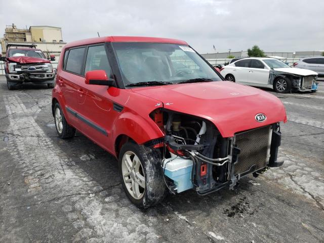 KIA SOUL + 2011 with VIN KNDJT2A27B7335905 - Photo from auction