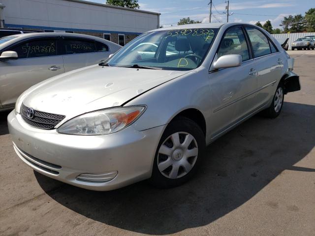 Photo 2 from auction – 2004 TOYOTA CAMRY LE with VIN JTDBE32K940247906