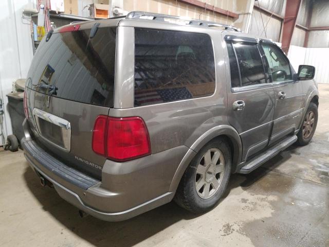 Photo 4 from auction – 2004 LINCOLN NAVIGATOR with VIN 5LMFU28R74LJ23532
