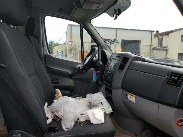 Photo 5 from auction – 2014 MERCEDES-BENZ SPRINTER with VIN WD3PE7CC2E5825394