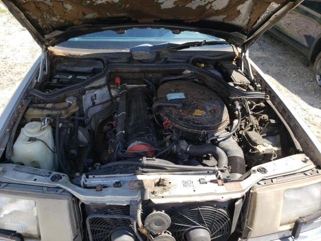 Photo 7 from auction – 1992 MERCEDES-BENZ 300 E with VIN WDBEA30D5NB653280