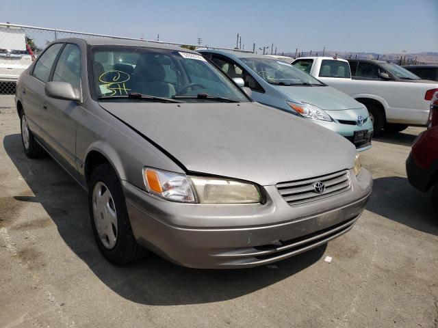 TOYOTA CAMRY CE 1997 con VIN 4T1BF22K2VU020070 - Foto de la subasta
