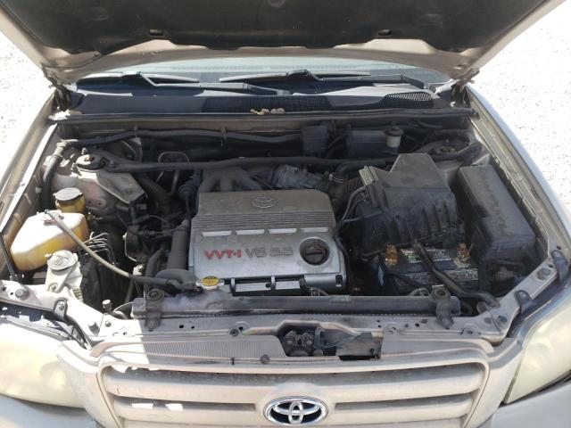 Photo 7 from auction – 2004 TOYOTA HIGHLANDER with VIN JTEDP21A240030974