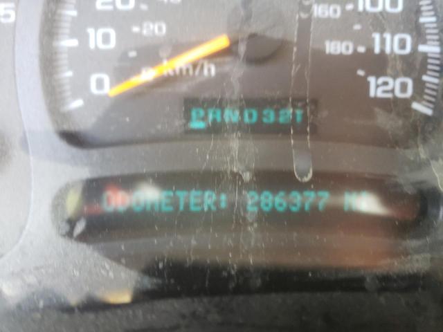 Photo 8 from auction – 2004 CHEVROLET SILVERADO with VIN 1GCHK23114F148139